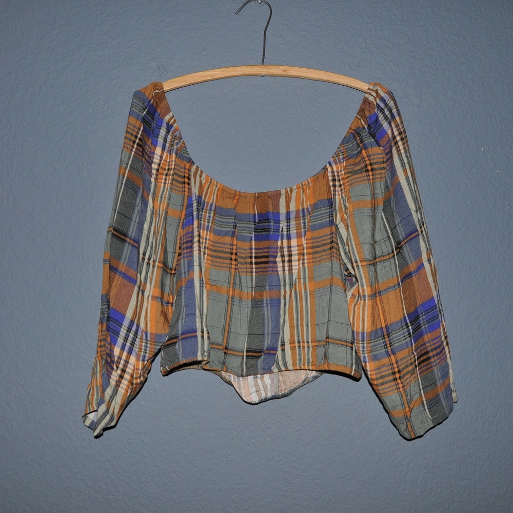 New WILD FABLE Plaid Puff Sleeve Ruched Front Top - Picture 5 of 8